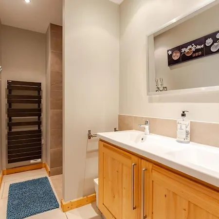 En Individuel Sauna Piscine Apartment